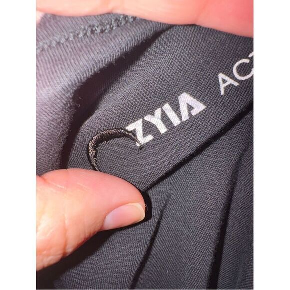 ZYIA Active Womens Pattern Swoop T-shirt Black All Over Logo Spellout Size XL - Picture 4 of 5